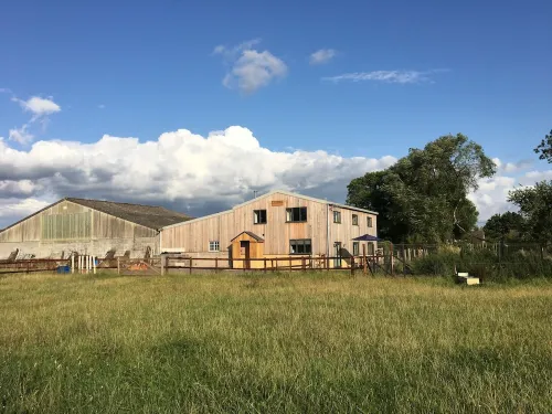 A stylish Barn conversion with the perfect mix of industrial and country styling 브래드포드온에이번 호텔