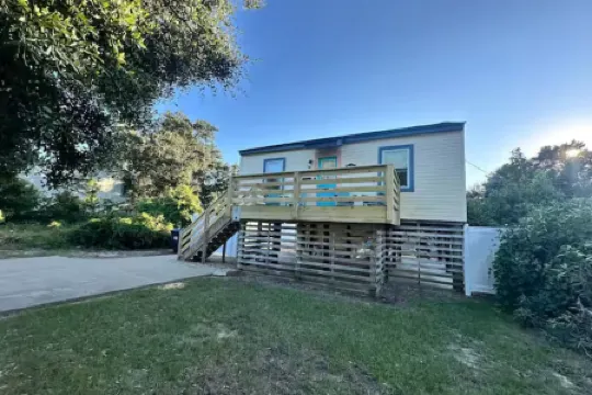 SandyPaws-0.5mi ToSound & 1mi ToBeach PetFriendly!