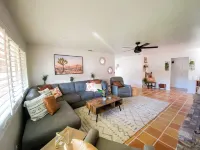 Charming 2-bedroom house with WiFi, AC in welcoming Yucca Valley