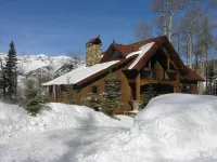 EUREKA!LUXURIOUS HOME,BIG VIEWS,SKI IN SKI OUT,.BEDDING OPTIONS TO SUIT FAMILIES