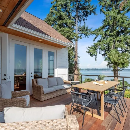 Spectacular waterfront Bainbridge Island Home. Breathtaking views!