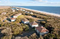 Scenic Caswell Beach! 3 Mins to Beach & Pool. Clean + Conveniently Located - 3-Star