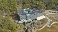 Breathtaking Sierra Foothills Sunset Views w/Hot Tub, Volleyball, and EV Charger - 4-نجوم