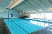 Birch Bay Beach Condo-Beautiful views with 2 patios!