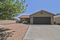 La Cueva~fantastic 3 Bedroom Home. Sleeps 6-8 People. Near Carlsbad Caverns