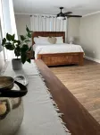 4Br/4BA House w/Yard & Parking/ Near Nashville