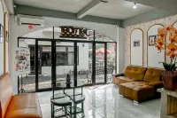 Jember Town Square Apartment by Calli Rooms Hotels in Sumbersari
