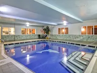 Hampton Inn & Suites by Hilton Calgary-Airport Hotels near Minhas Brewery