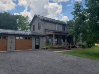 Friends And Family Farmhouse