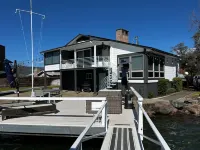 The Perch - Luxury House on the Lake