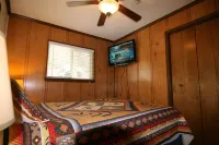 Across from Central Village/Slopes! AC 3BR MIDWEEK SPECIALS!!!  WIFI