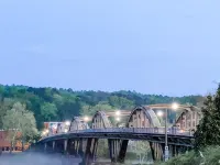 Suite Stella, a cozy 2-bed 2-bath home