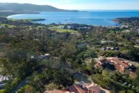 Forest Opulence: Center of PB Resorts: Four Seasons Beds