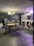 Beautiful private 4 bed family home w/pool . Sleep 10 people