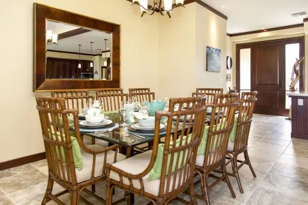 BIG ISLAND PARADISE-private lanai -pool/spa/low golf rates/access to #1 beaches Отели рядом с достопримечательностью «Хапуна Бич»