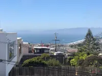 House with Panoramic view 15 mins to SF airport Hotels in Daly City