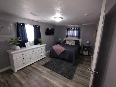 1 bed1 bath house, less than 1mile to Union Hospital Hoteles cerca de Instituto de Tecnología Rose-Hulman