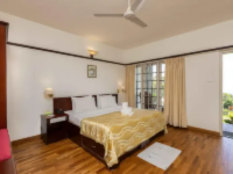 錫耶納村 欽納卡納爾酒店