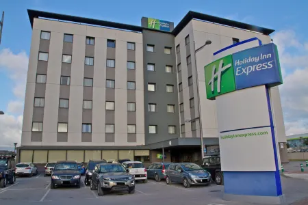Holiday Inn Express Campo de Gibraltar - Barrios Отели в г. Ла-Линеа-де-ла-Консепсьон