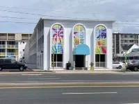 Kokomo Suites Hotels near Sixtyfirst Street Park