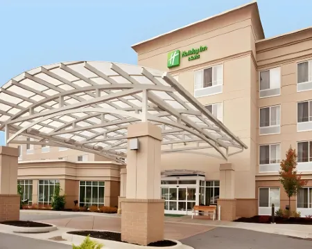 Holiday Inn & Suites BECKLEY by IHG Hotels in Beckley