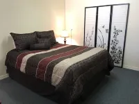 Sleeps 13- 3 Full Bathrooms - Family memories around the FIRE PIT!