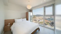 Taean Oaten Pool Villa Hotels in 