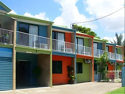Coolum Budget Accommodation Hotels near New Earth Cafe