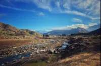Charming bungalow with an Amazing view of Sequoia National Park in Three Rivers. Hotels near Slick Rock Recreation Area