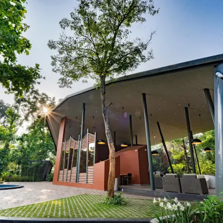 Vyna Hillock Resort Отели рядом с достопримечательностью «Озеро Пукод»