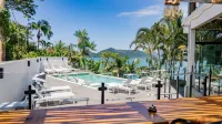 Catalina Hotel - Beach
