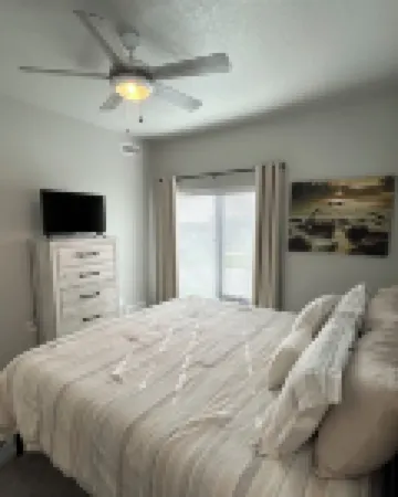 Cozy Apartment with Gym and Game Room