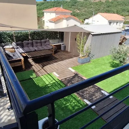 Maison Paisible Dans les Hauteurs de Millau