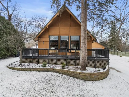 Modern Cabin located near Lake Mary Twin Lakes, WI- Game Room