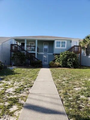 Bahama West  location! Book your summer vacation now!