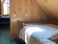 Cozy, Quiet Small Town Log Home. With Beautiful Mountain View. Hotels in Collbran