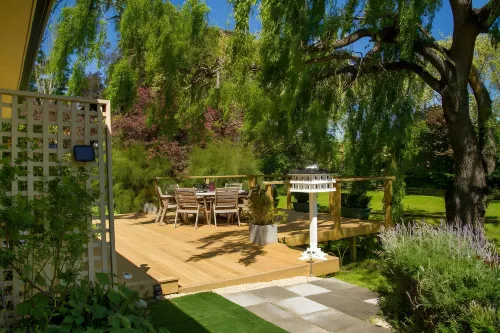 Swan House Hotels in Martinborough