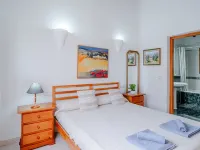 Los Limoneros Hotels in Pego