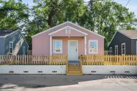 Cottage Row: Daphne Hotels in der Nähe von Lauren Rogers Museum of Art