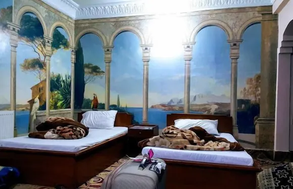 卡斯爾納茲酒店