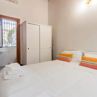 Moderno Loft Nel Cortile di un Casale Storico Hotels near Inganni Station