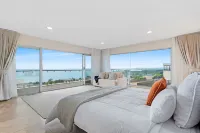 Cliffside Castle with Bay and City Views - WiFi