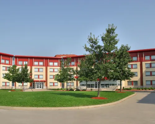 Residence & Conference Centre - Oakville Hotels in Oakville