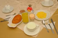 Colony Inn Hotel - breakfast