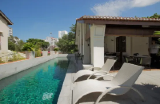 蒙特裏森林酒店