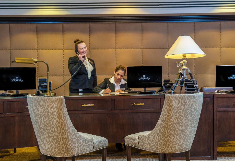 Fitzpatrick Grand Central HotelOver view