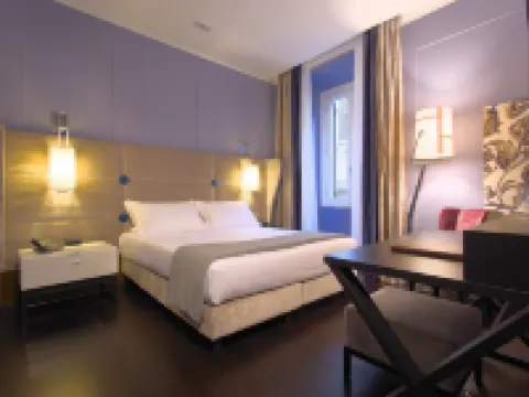 Stendhal Luxury Suites Hotels near Trevi Fountain