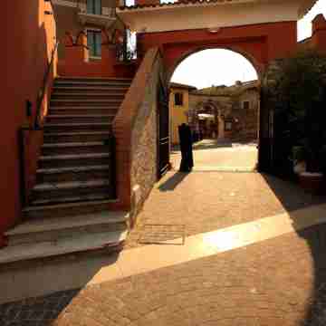 Corte San Luca Apartments Hotel Exterior
