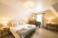 The Fox Inn Hotels in Blandford Forum