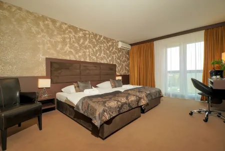 Hotel Centrum Nitra Garni Hotel with Free Parking